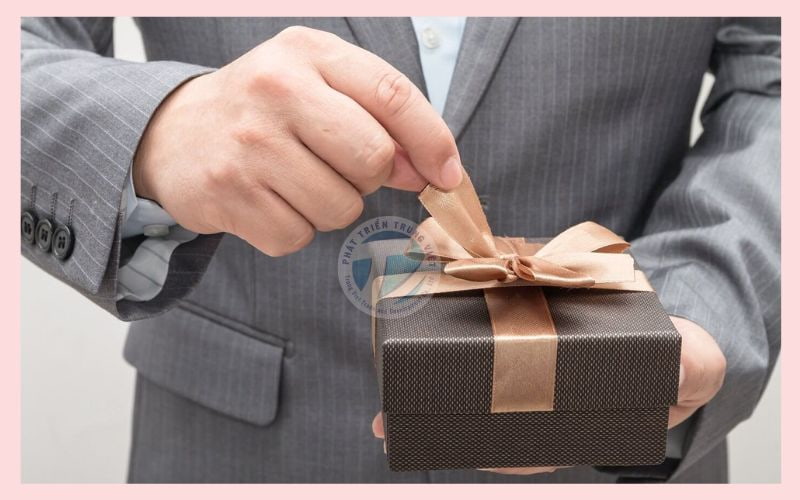 Quà tặng đảm bảo sự tinh tế và tính chuyên nghiệp